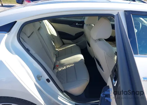 2020 Nissan Maxima Platinum Xtronic Cvt из США, поврежденный, VIN 1N4AA6FVXLC384563